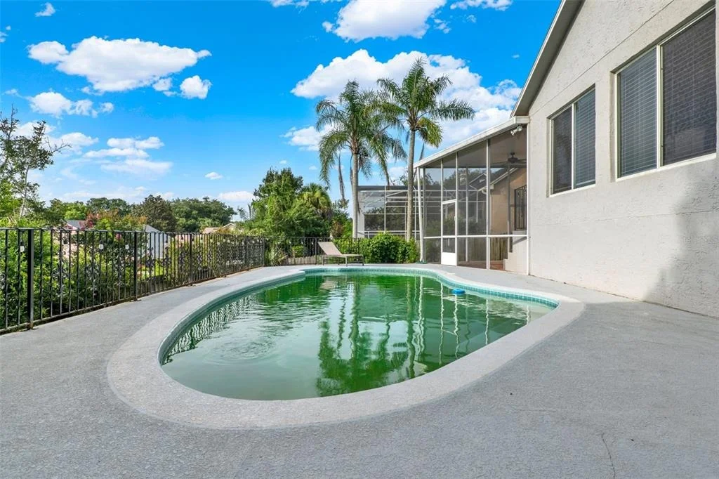 Photo of 341 PINE SHADOW LANE