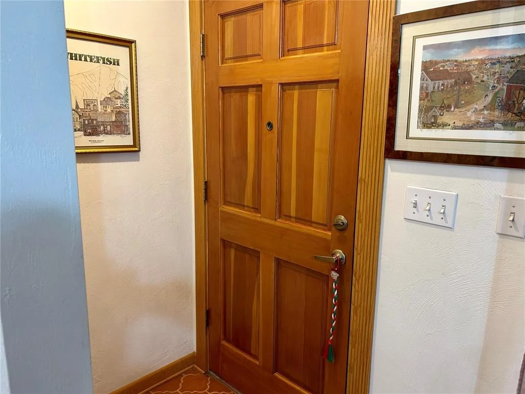 Photo of 55730 HOLIDAY  CIRCLE