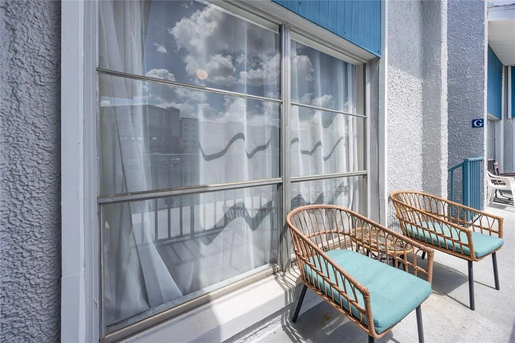 Photo of Unit H at 159 MEDALLION BOULEVARD