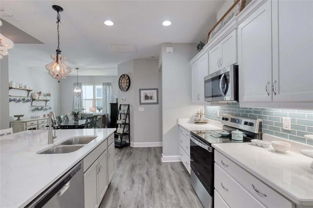 Photo of 444 LIME AVENUE