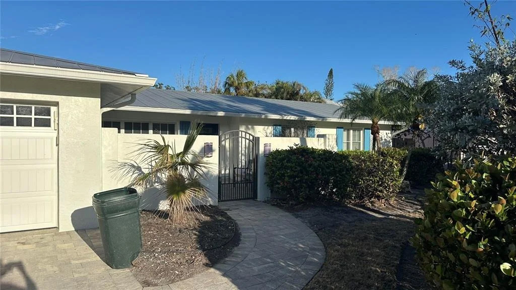 Photo of 431 ISLAND CIRCLE