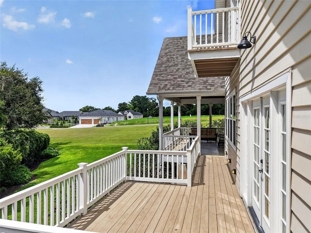 Photo of 580 W 10TH AVENUE