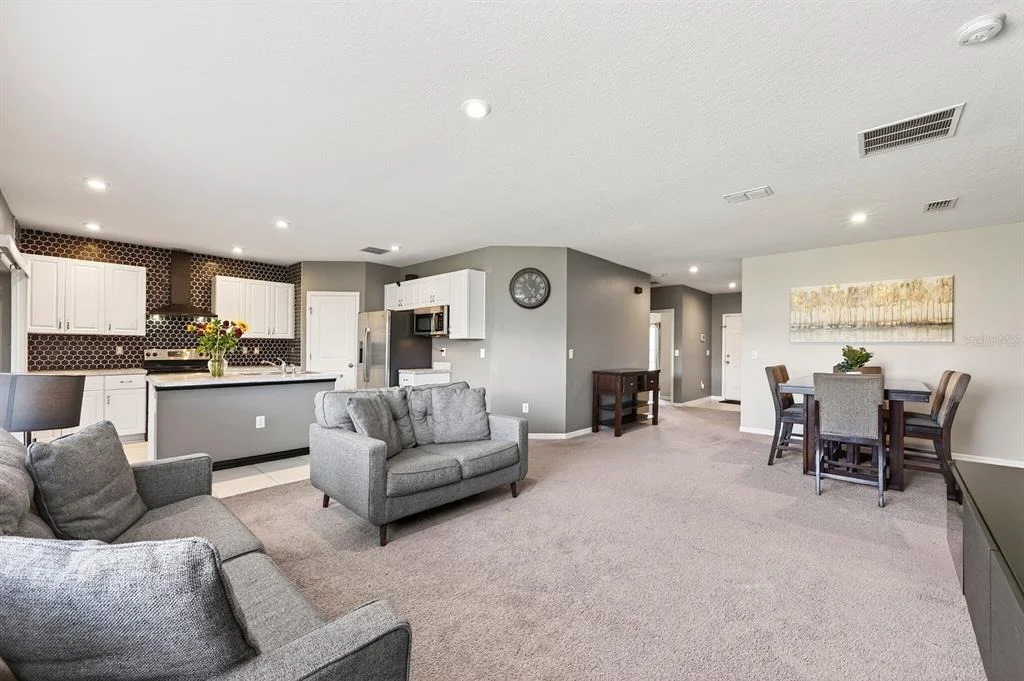 Photo of 596 MEADOW BEND DRIVE
