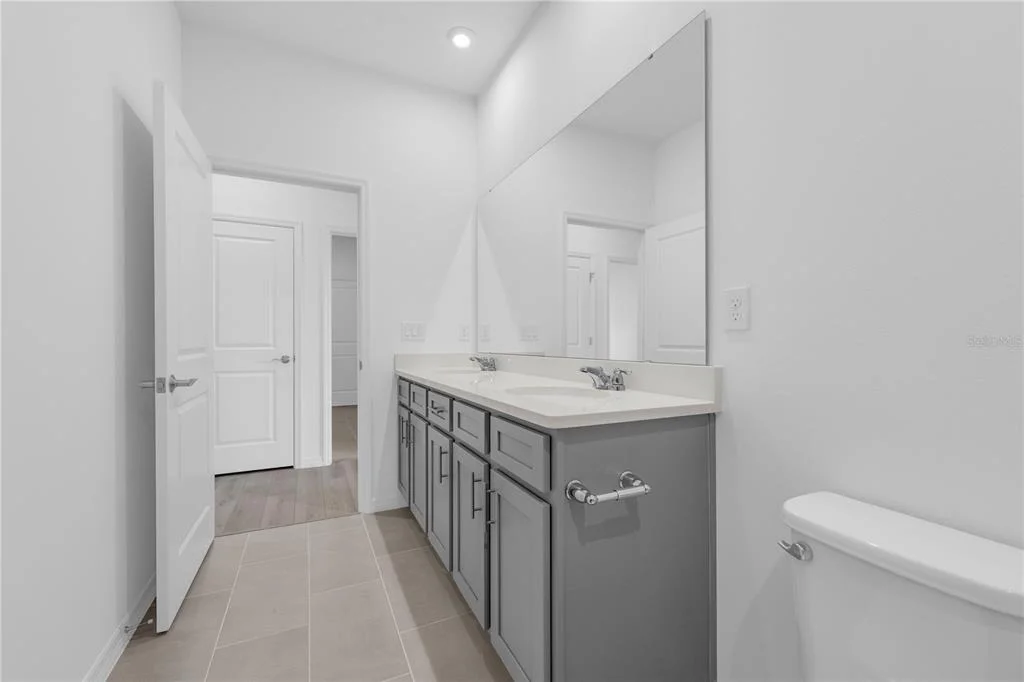 Photo of 1112 BANFF DRIVE NE