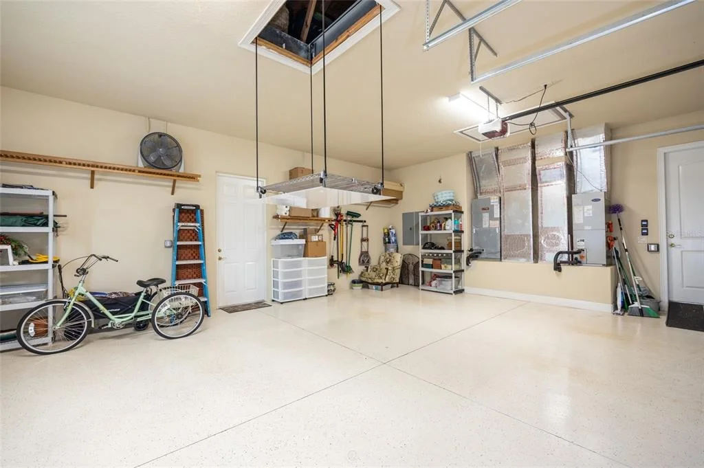 Photo of 14 LONGVIEW WAY N