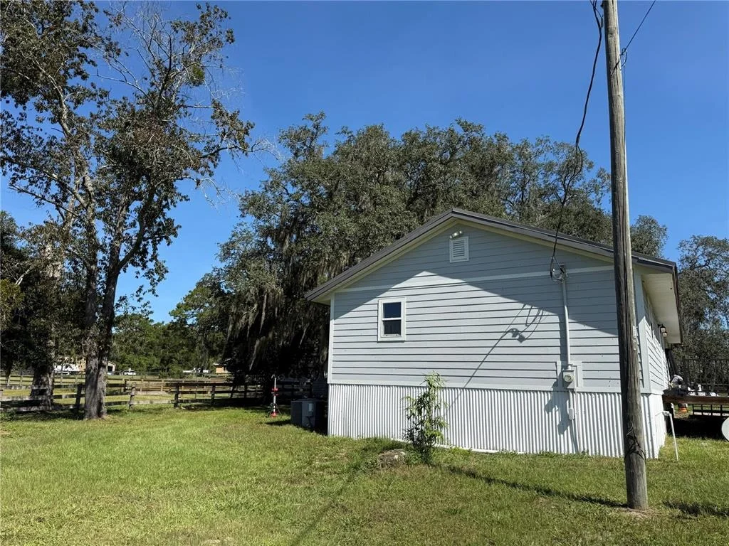 Photo of 10661 W HIGHWAY 40