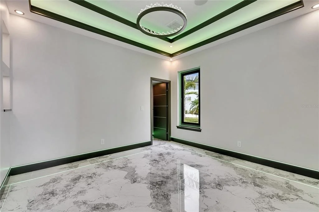Photo of 6526 SIMONE SHORES CIRCLE