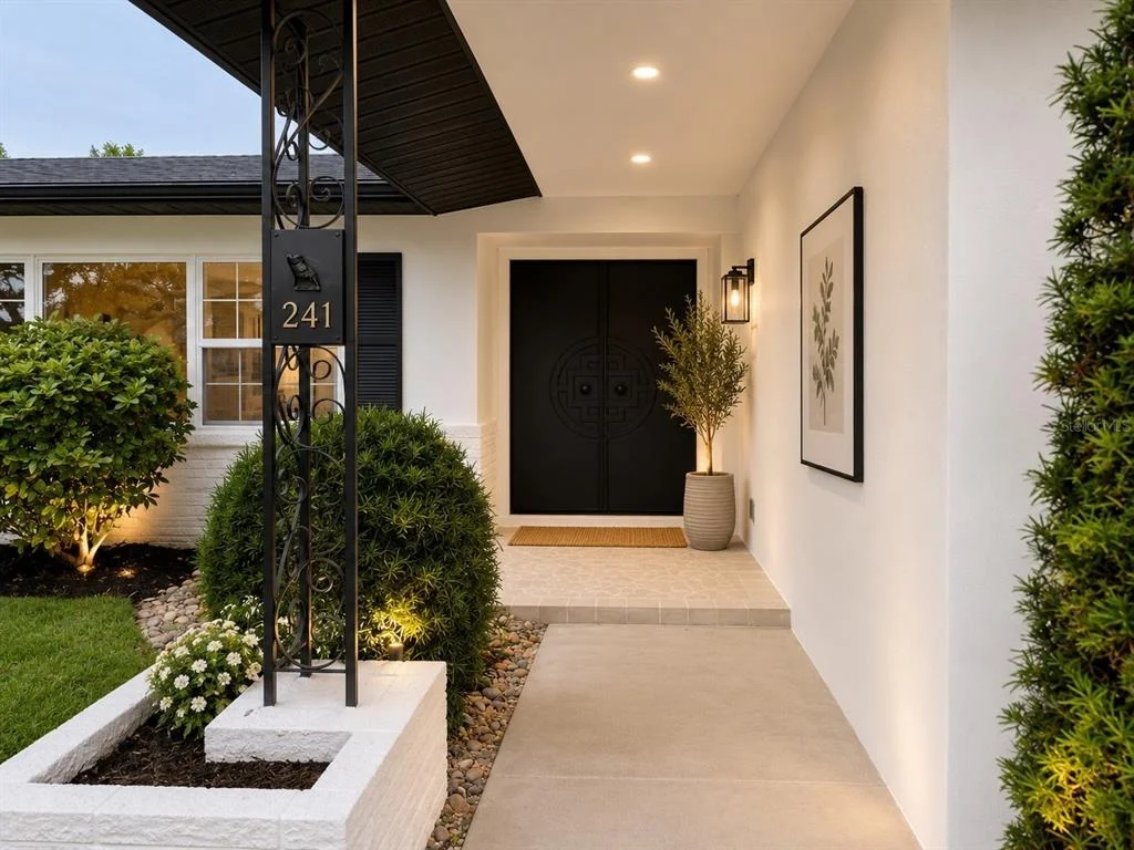 Photo of 810 ALLAMANDA DRIVE