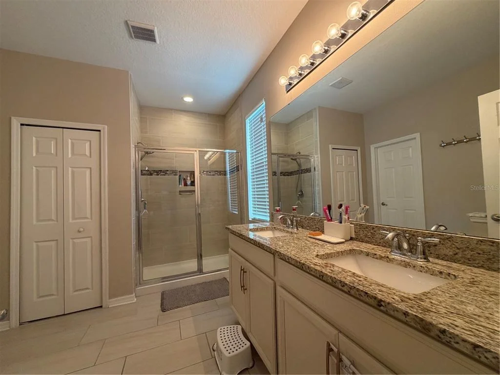 Photo of 1834 CASTLETON DRIVE