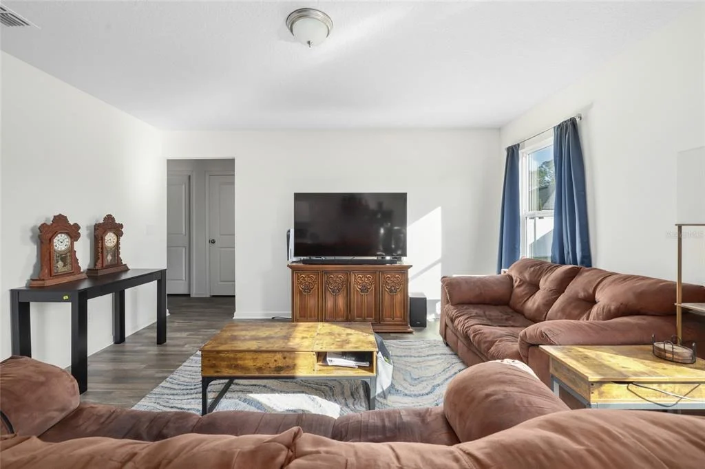 Photo of 724 LIBERTY CIRCLE