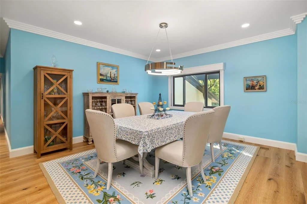 Photo of 560 HARBOR COVE CIRCLE