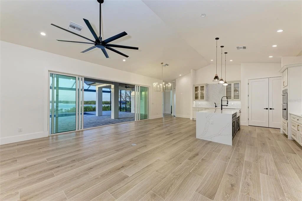Photo of 6100 RIVERSIDE DRIVE
