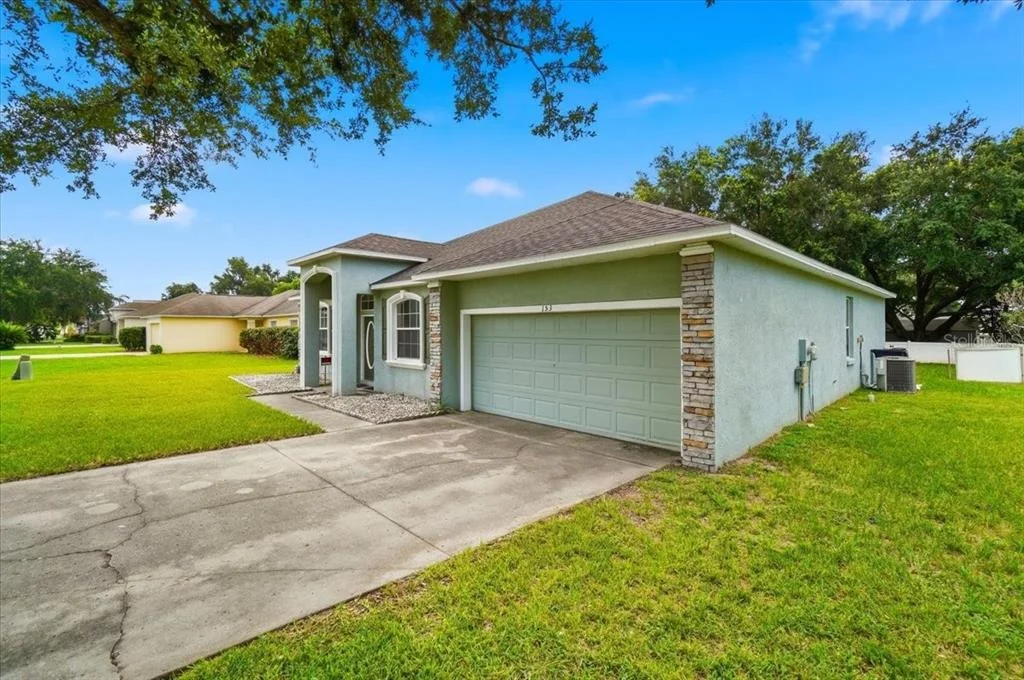 Photo of 153 OAK CROSSING BOULEVARD