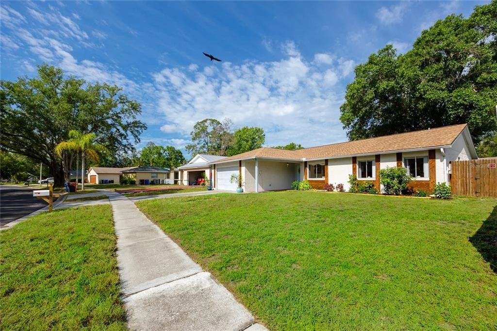 Photo of 14012 CASCADE LANE