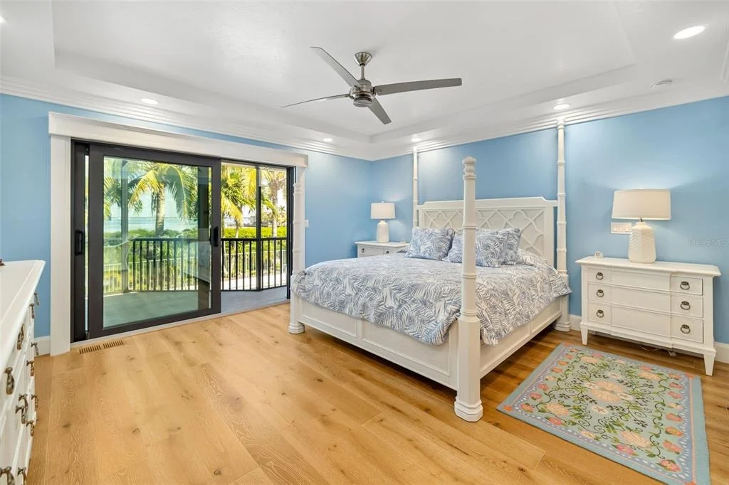 Photo of 560 HARBOR COVE CIRCLE