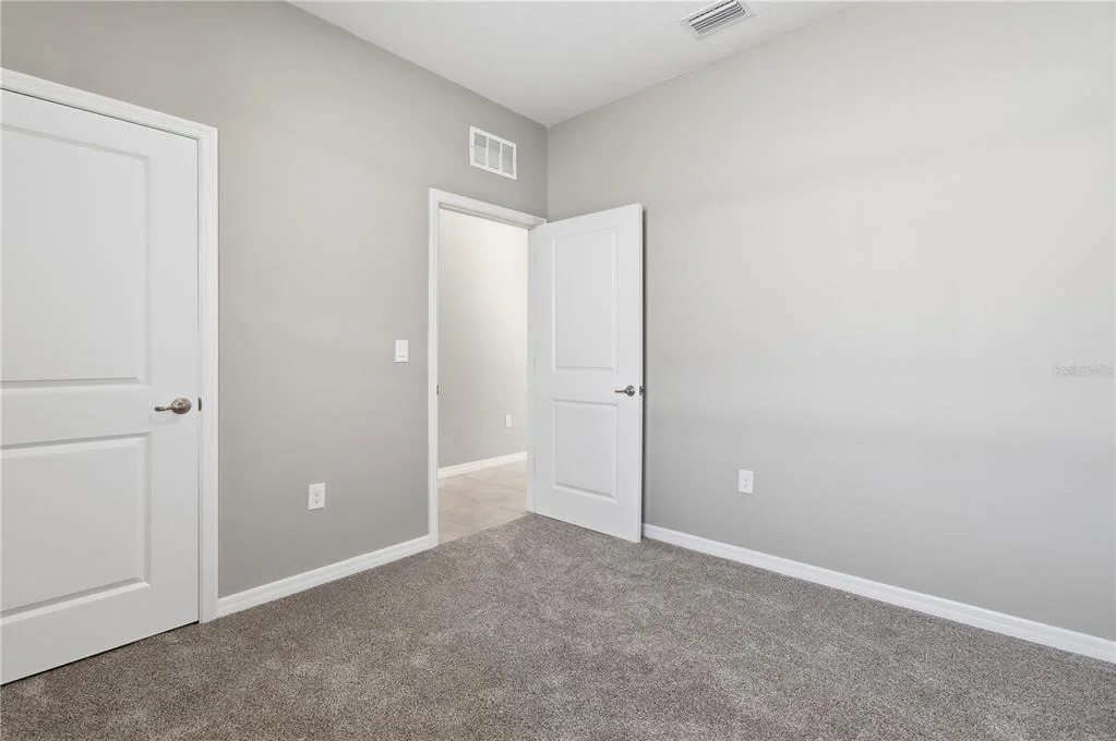 Photo of 5541 NW 40TH LOOP