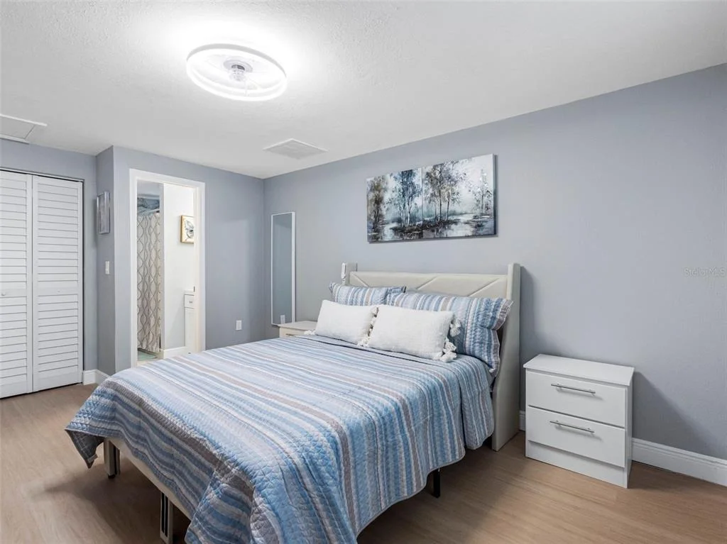 Photo of 1036 VIKING DRIVE