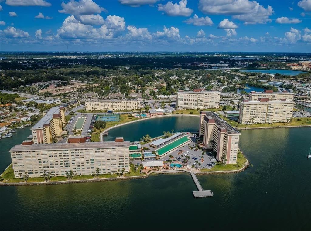 Photo of Unit 604 at 4725 COVE CIRCLE