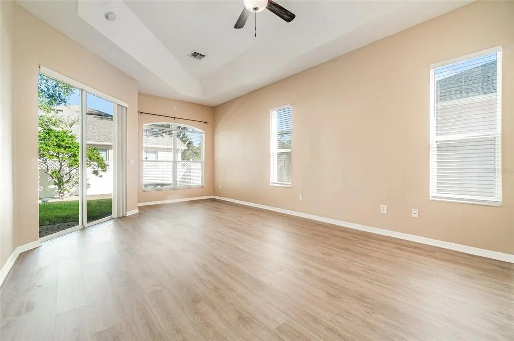 Photo of 6220 HEDGESPARROWS LANE
