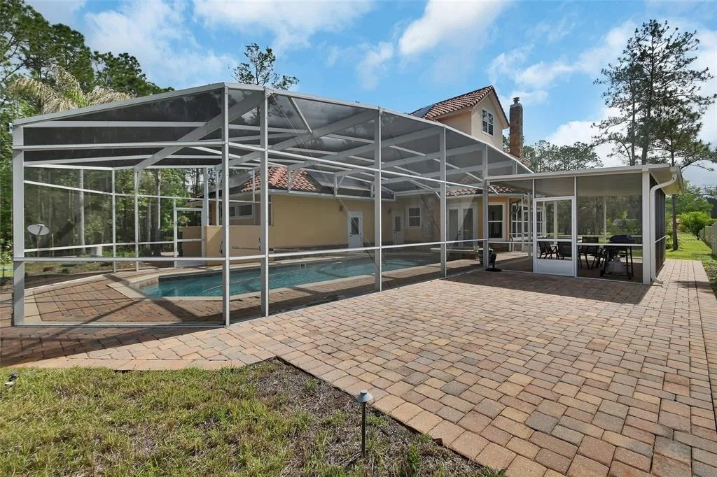 Photo of 443 JUNIPER LANE