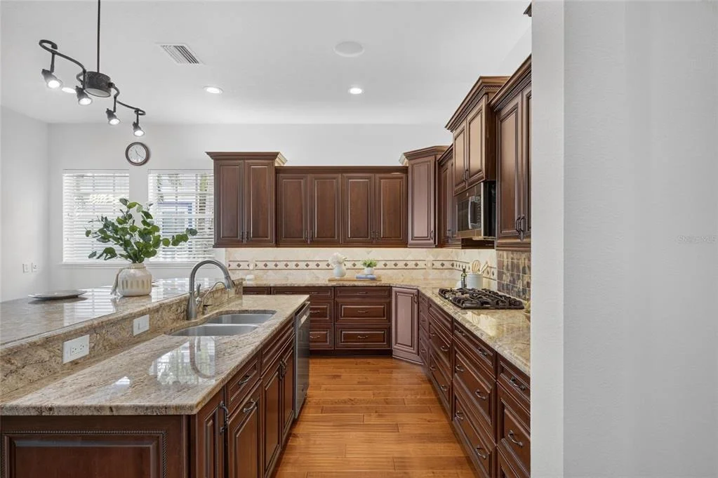Photo of 715 ISLEBAY DRIVE