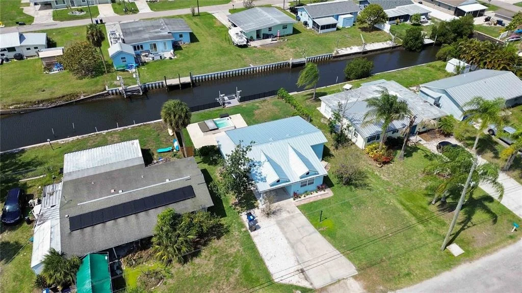 Photo of 607 MANATEE AVENUE