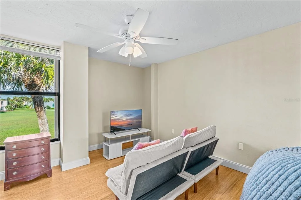 Photo of Unit UT23 at 5500 OCEAN SHORE BOULEVARD