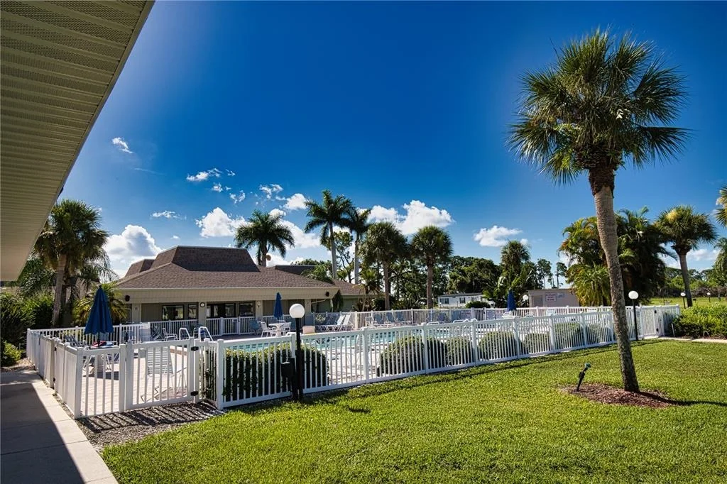 Photo of 512 LA PLAYA CIRCLE