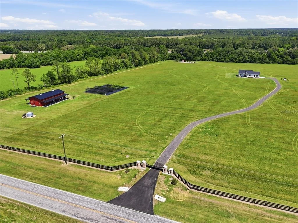 Photo of 18605 NW COUNTY ROAD 235A