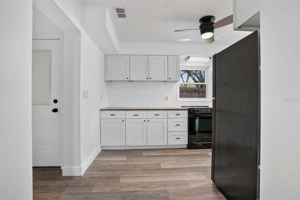 Photo of 1202 ORANOLE ROAD