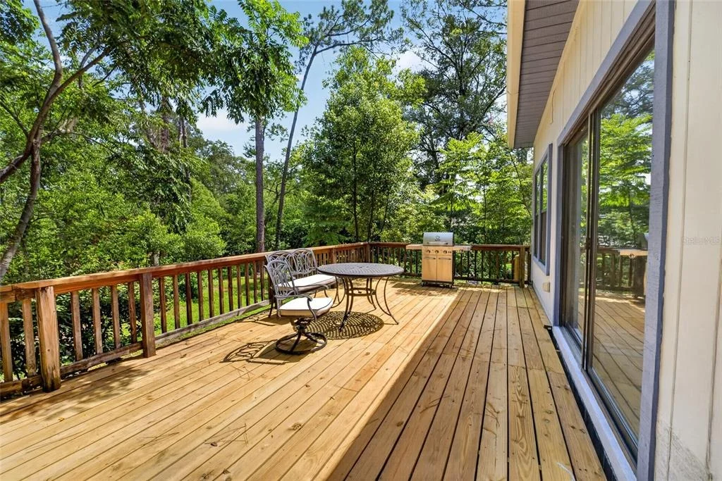 Photo of 325 NW 80TH BOULEVARD
