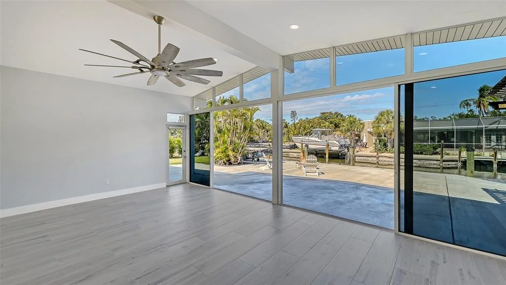 Photo of 619 BUTTONWOOD DRIVE