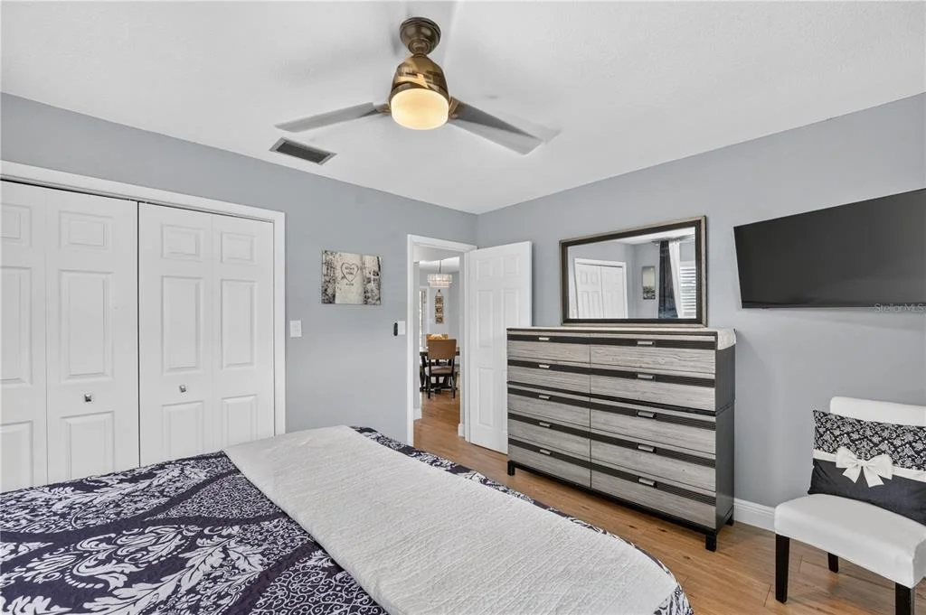 Photo of 28050 LOIS DRIVE