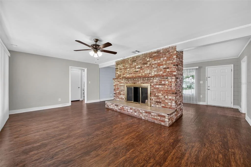 Photo of 351 STARLING ROAD