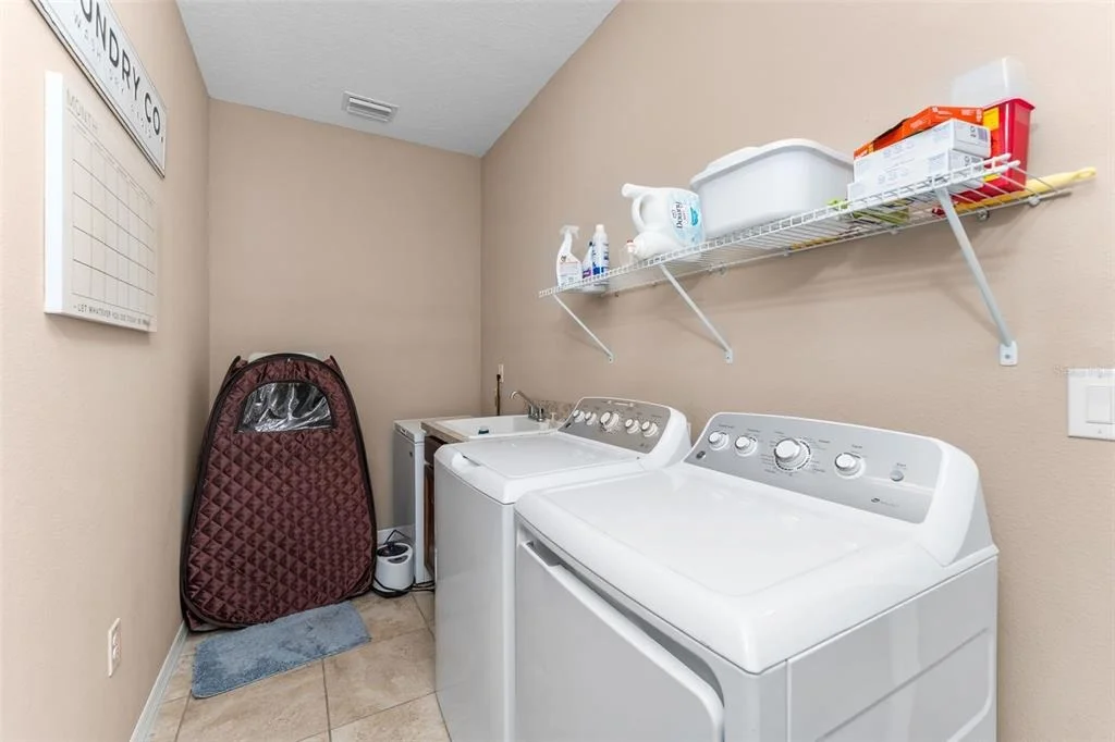 Photo of 5662 NW 40TH PL