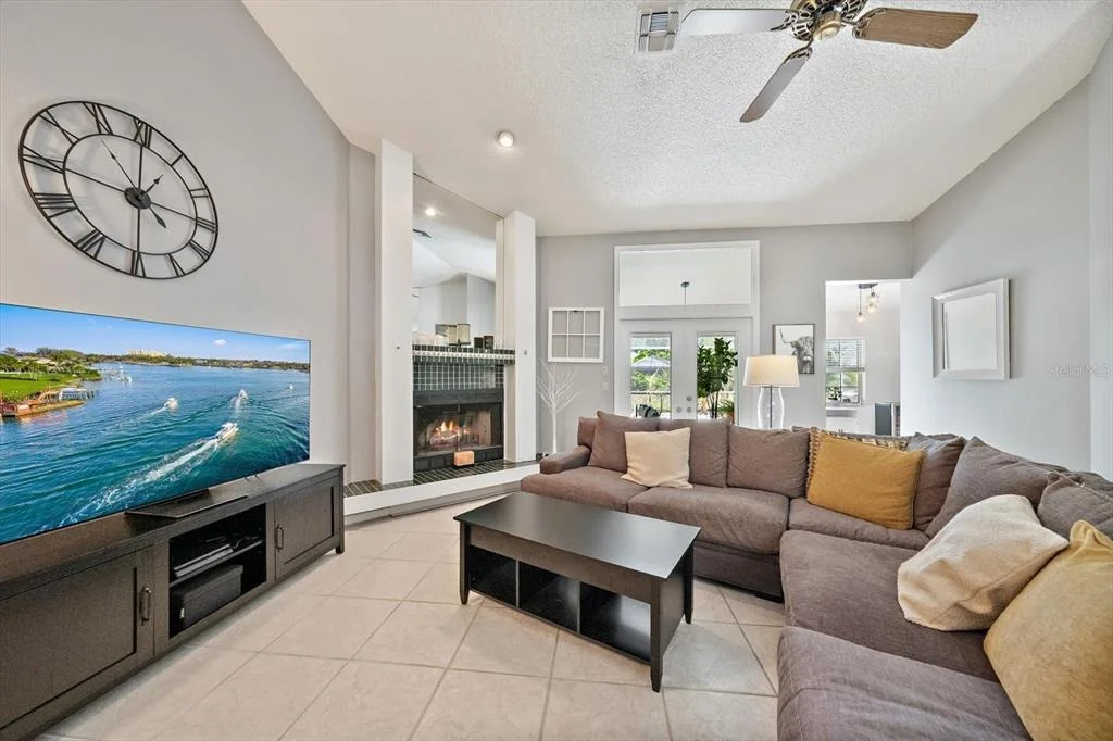 Photo of 4732 MEADOWVIEW CIRCLE