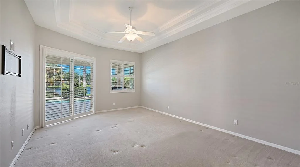 Photo of 335 PARK TRACE BOULEVARD