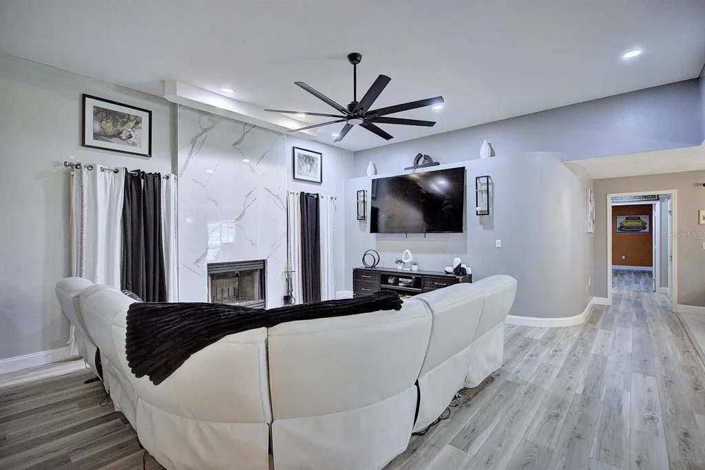 Photo of 2307 FAIRWAY LANE