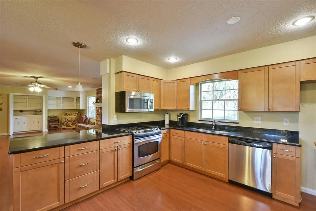 Photo of 4243 SE 8TH STREET
