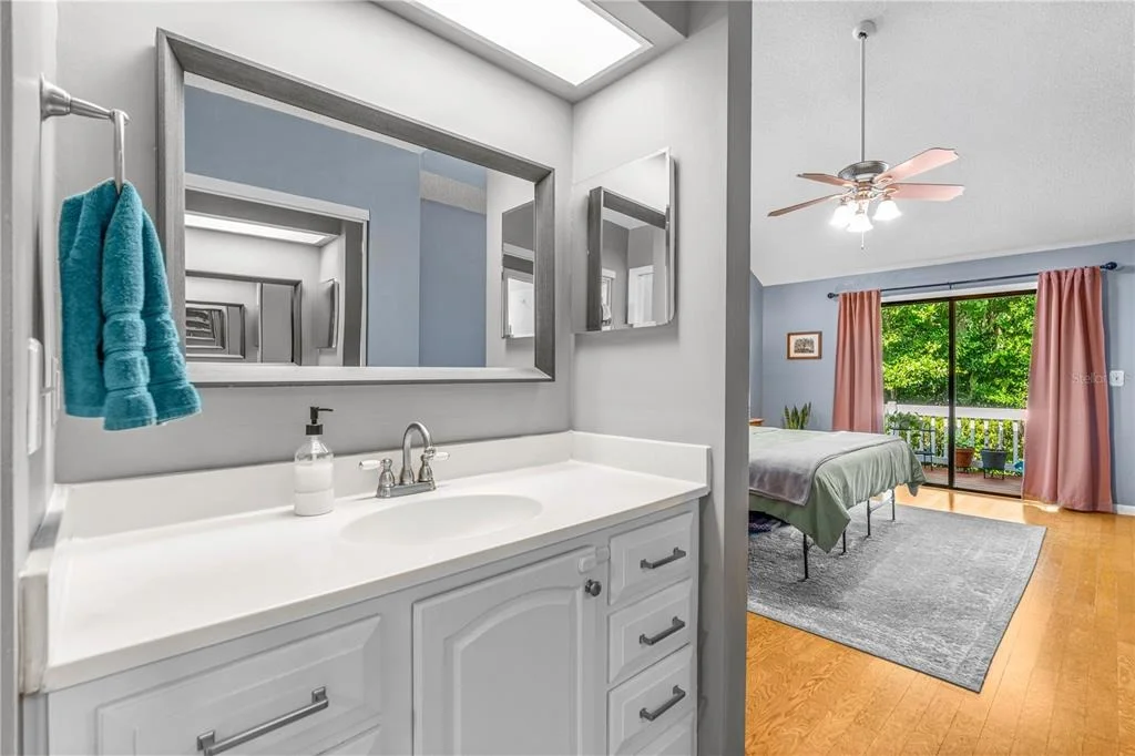 Photo of 285 BAYRIDGE COURT