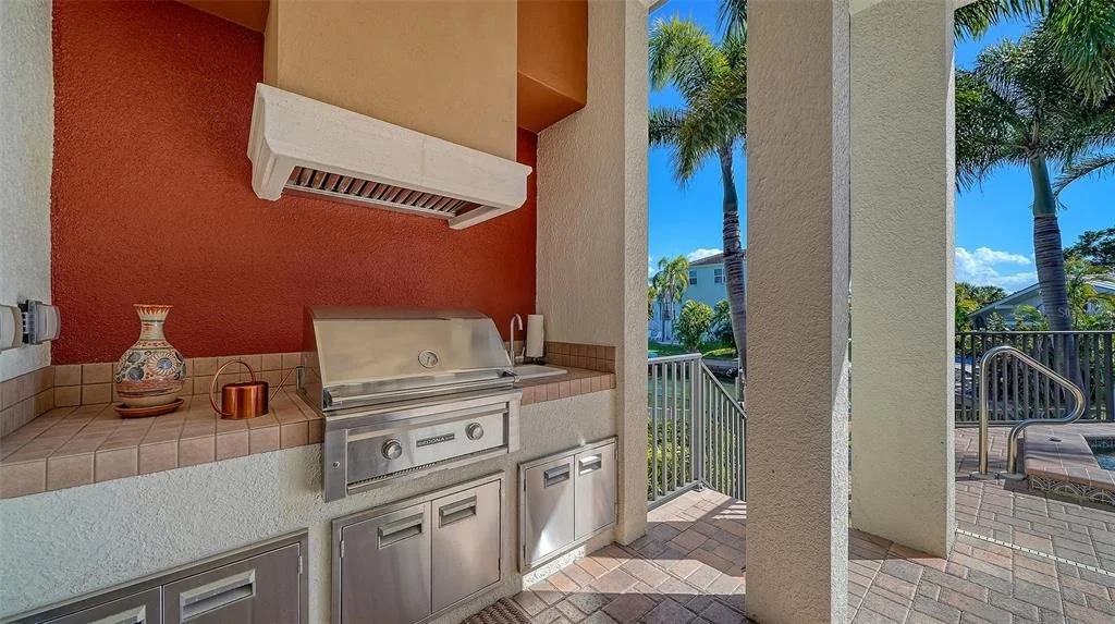 Photo of 1005 BOGEY LANE