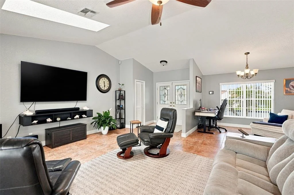 Photo of 10381 FLAG ROAD