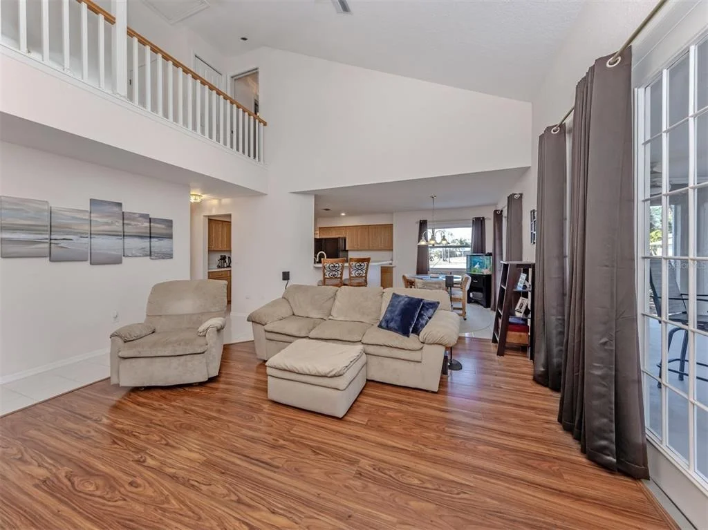Photo of 897 COLONIAL ROAD