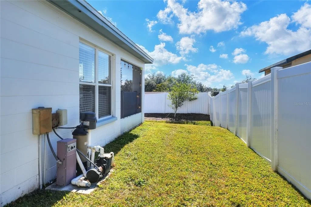 Photo of 412 EMERALD COVE LOOP
