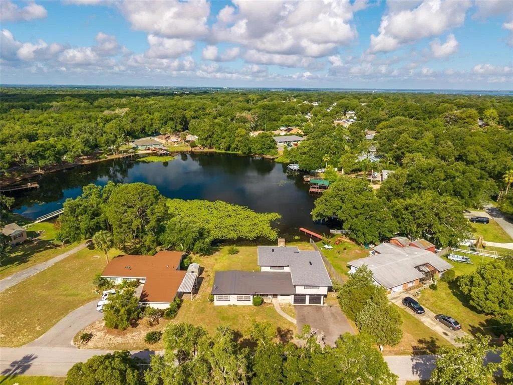 Photo of 710 TWIN OAKS LANE