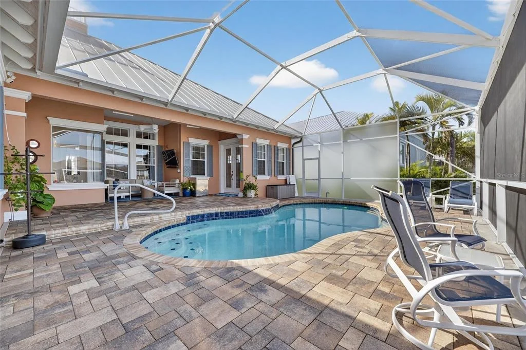 Photo of 719 ISLEBAY DRIVE