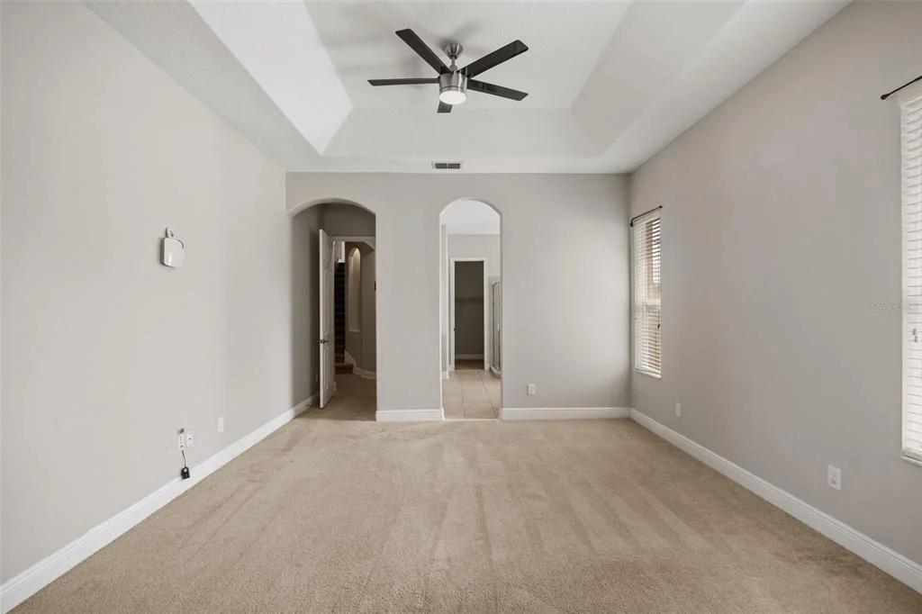 Photo of 6190 HEDGESPARROWS LANE
