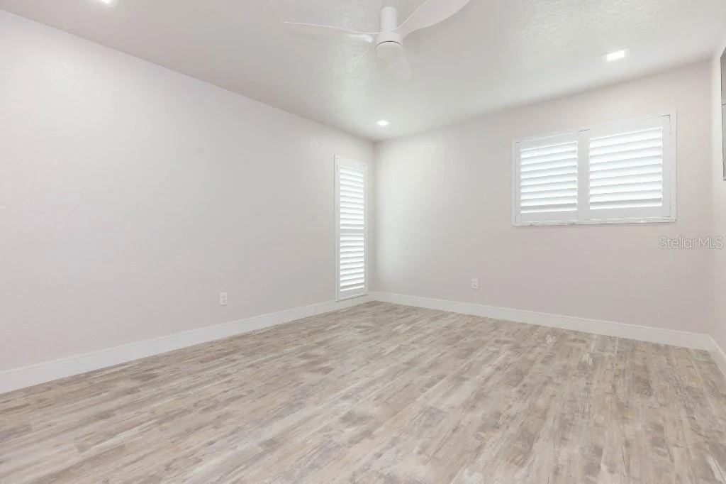 Photo of 306 BUTTONWOOD LANE