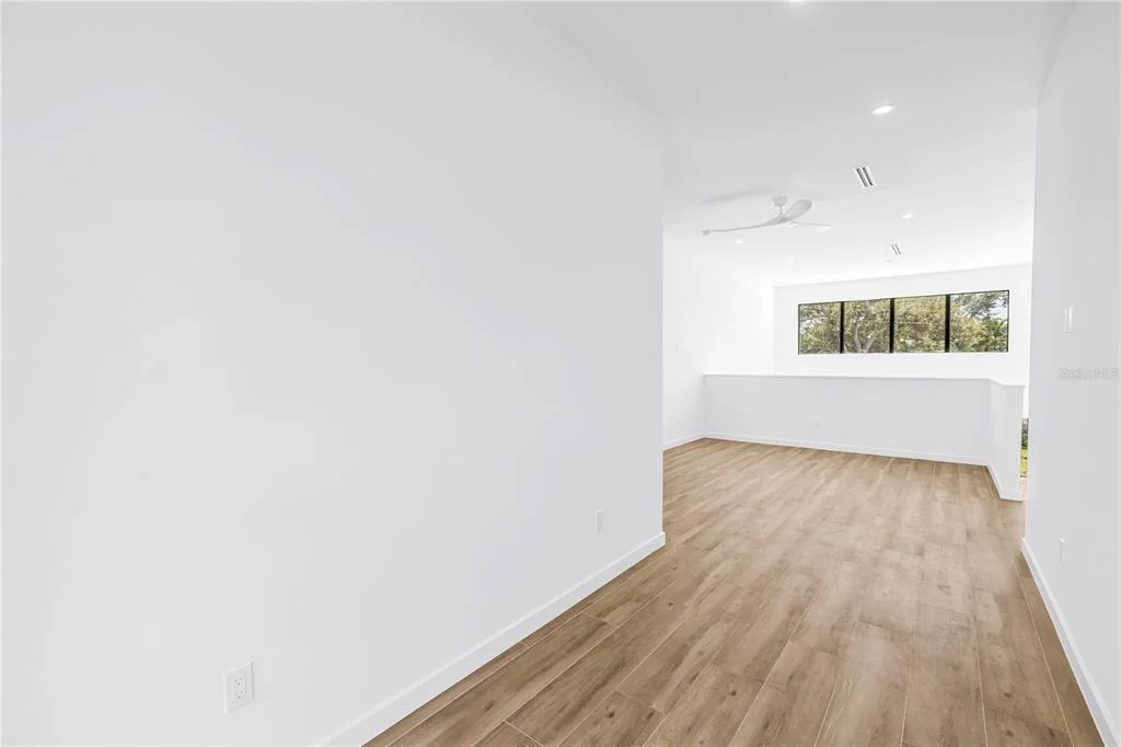 Photo of 2345 TEMPLE STREET