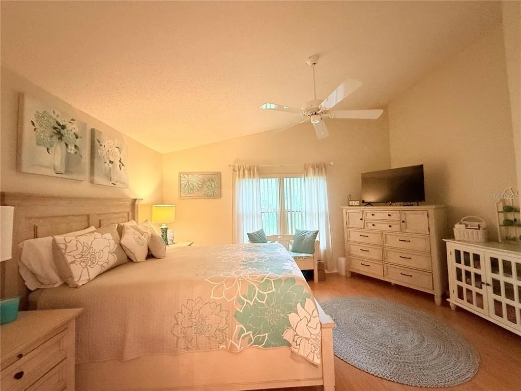 Photo of 265 CENTER OAK CIRCLE